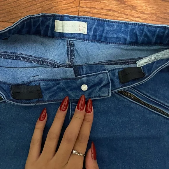 Zara Girls Jeans - Picture 3 of 4